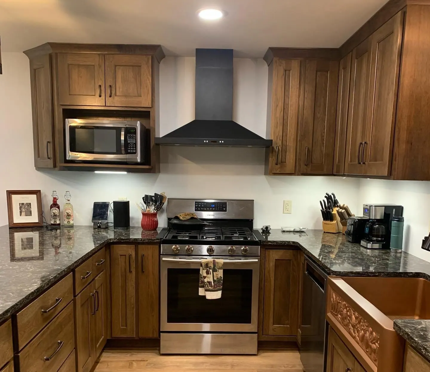 Kitchen cabinet project by Rahat Albal Carpentry